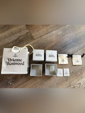 Vivienne Westwood Cream Black Logo Jewelry shopping Box & Bag Set empty